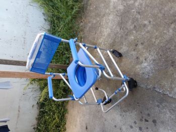 Cadeiras semi novas. Esportes e lazer