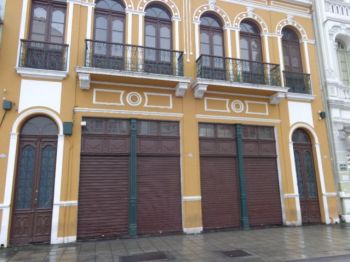 Loja/Salo/Consultrio para alugar  no Centro - Curitiba, PR. Imveis