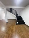 Sobrado geminado com 3 Dormitrios para alugar, 180 m por R$ 2.700,00