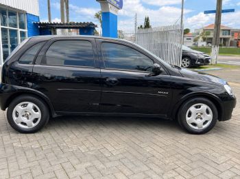 Chevrolet Corsa Hatch MAXX 1.4 (2012) em Curitiba, PR
